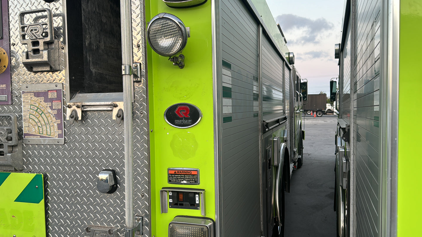 2006 Spartan Gladiator 60' rear-mount aerial fire truck (USED)